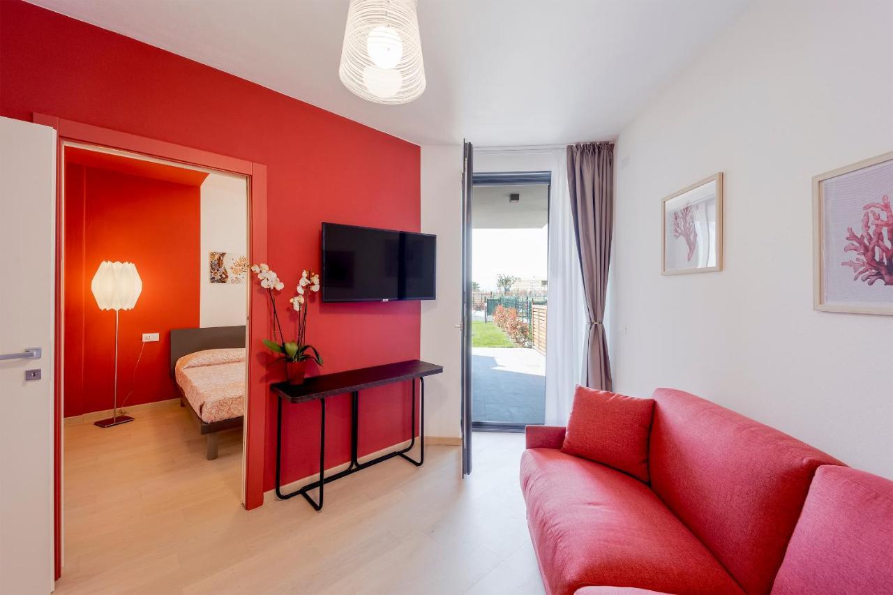 Aregai Marina Exclusive Seaside Apartments Santo Stefano al Mare Εξωτερικό φωτογραφία