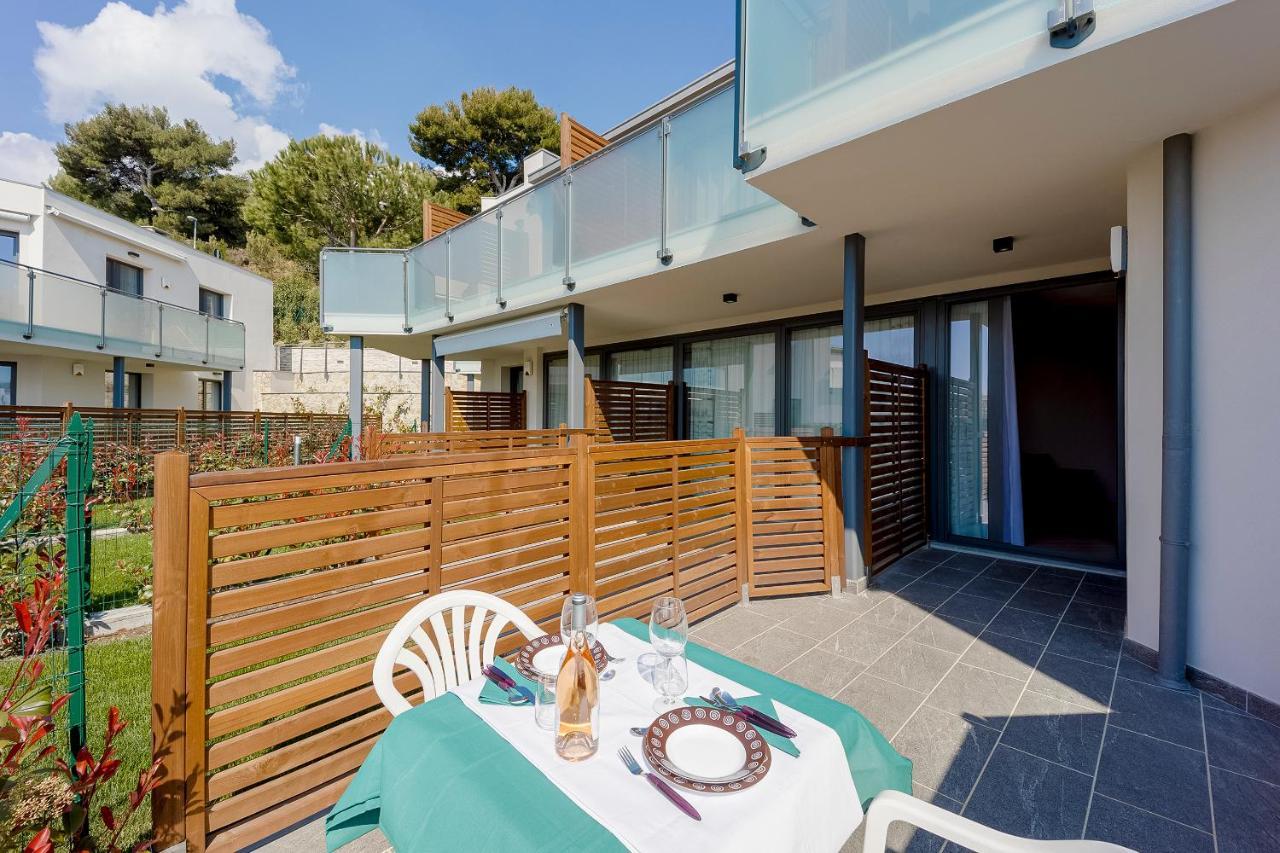 Aregai Marina Exclusive Seaside Apartments Santo Stefano al Mare Εξωτερικό φωτογραφία