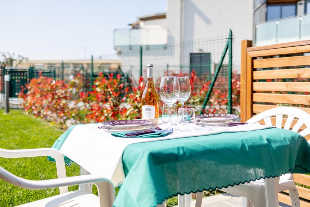 Aregai Marina Exclusive Seaside Apartments Santo Stefano al Mare Εξωτερικό φωτογραφία