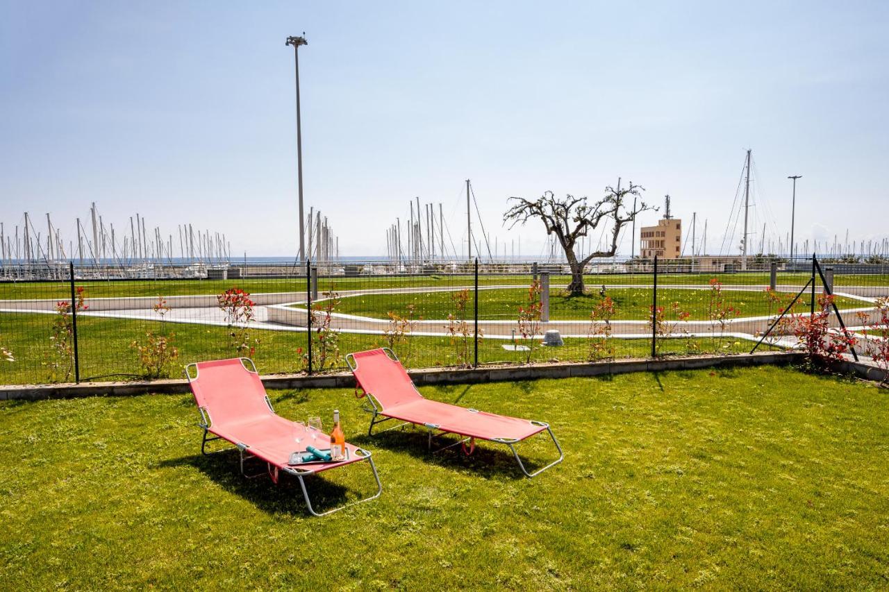 Aregai Marina Exclusive Seaside Apartments Santo Stefano al Mare Εξωτερικό φωτογραφία