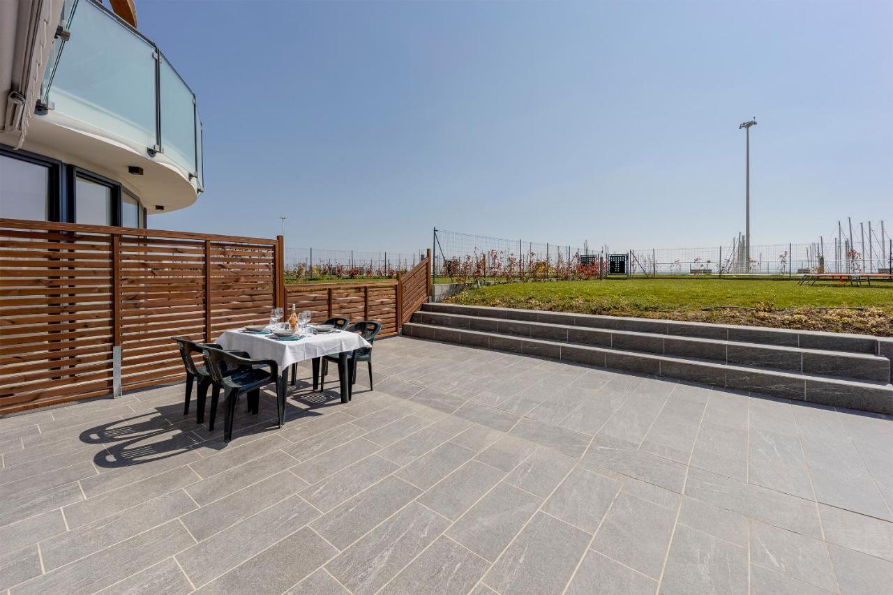Aregai Marina Exclusive Seaside Apartments Santo Stefano al Mare Εξωτερικό φωτογραφία
