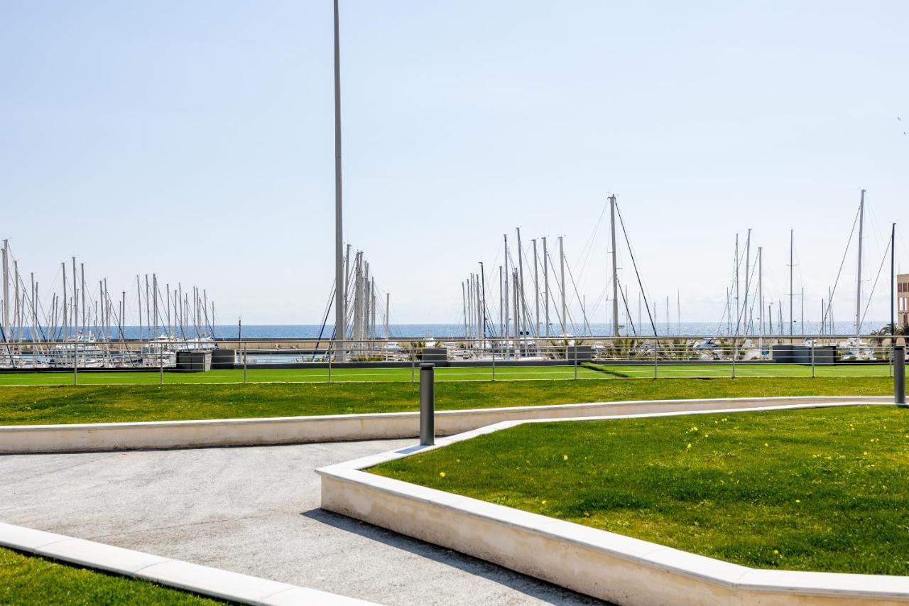 Aregai Marina Exclusive Seaside Apartments Santo Stefano al Mare Εξωτερικό φωτογραφία