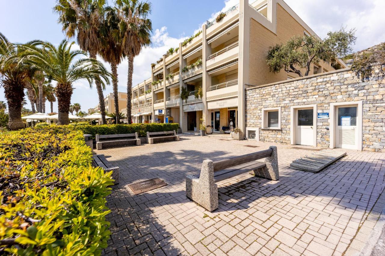 Aregai Marina Exclusive Seaside Apartments Santo Stefano al Mare Εξωτερικό φωτογραφία