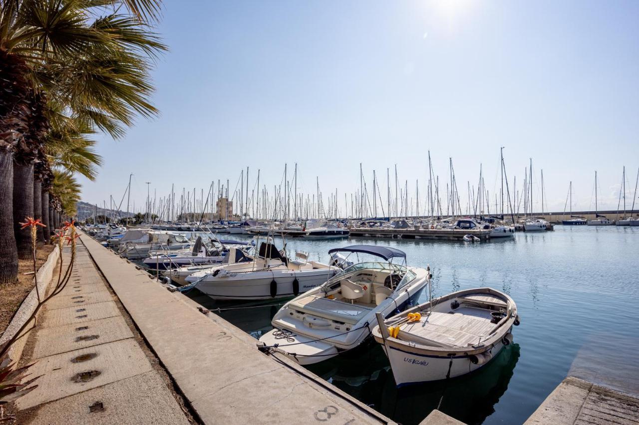 Aregai Marina Exclusive Seaside Apartments Santo Stefano al Mare Εξωτερικό φωτογραφία