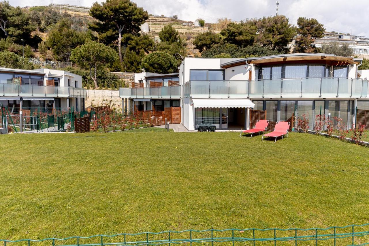 Aregai Marina Exclusive Seaside Apartments Santo Stefano al Mare Εξωτερικό φωτογραφία